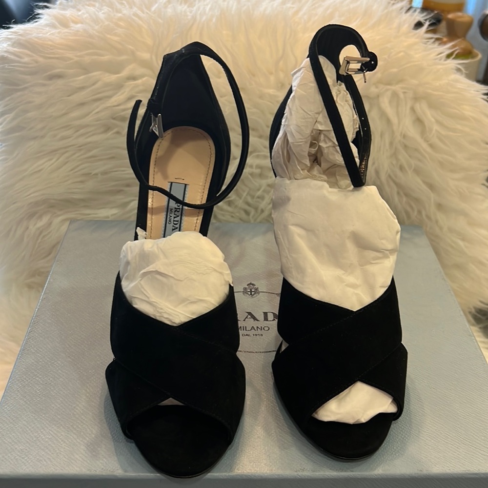 NWB black suede Prada pumps